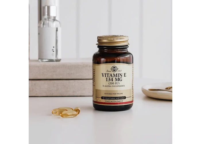 Vitamin E 200 IU (50 kapsül) - Solgar
