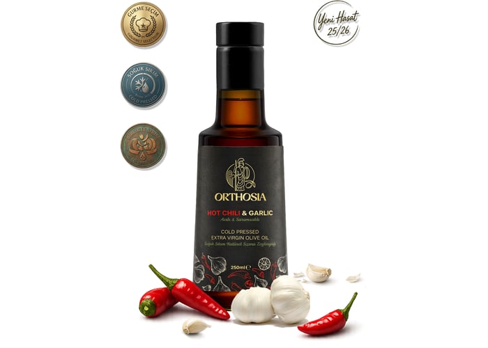 Acı Biber ve Sarımsak Çeşnili Soğuk Sıkım Natürel Sızma Zeytinyağı (250ml) - Orthosia