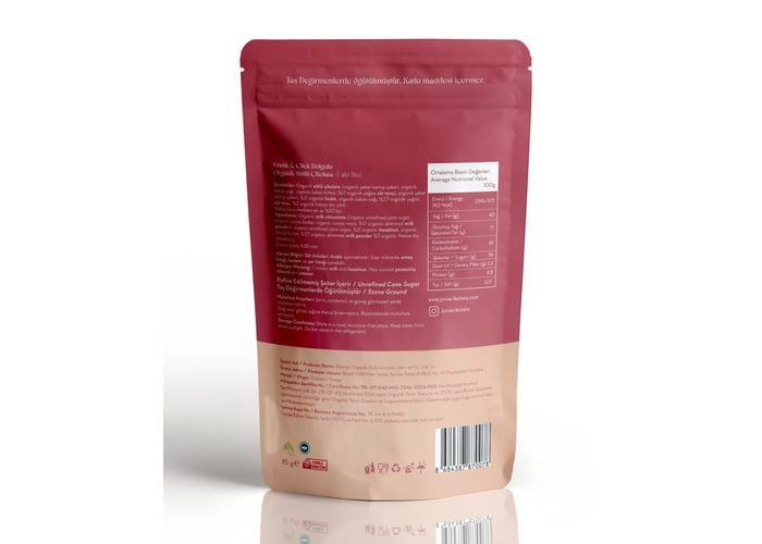 Fındık ve Çilek Dolgulu Organik Sütlü Çikolata (85gr) - Jovia